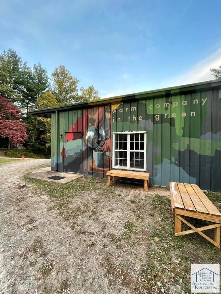 Large Metal building with large roll up doors