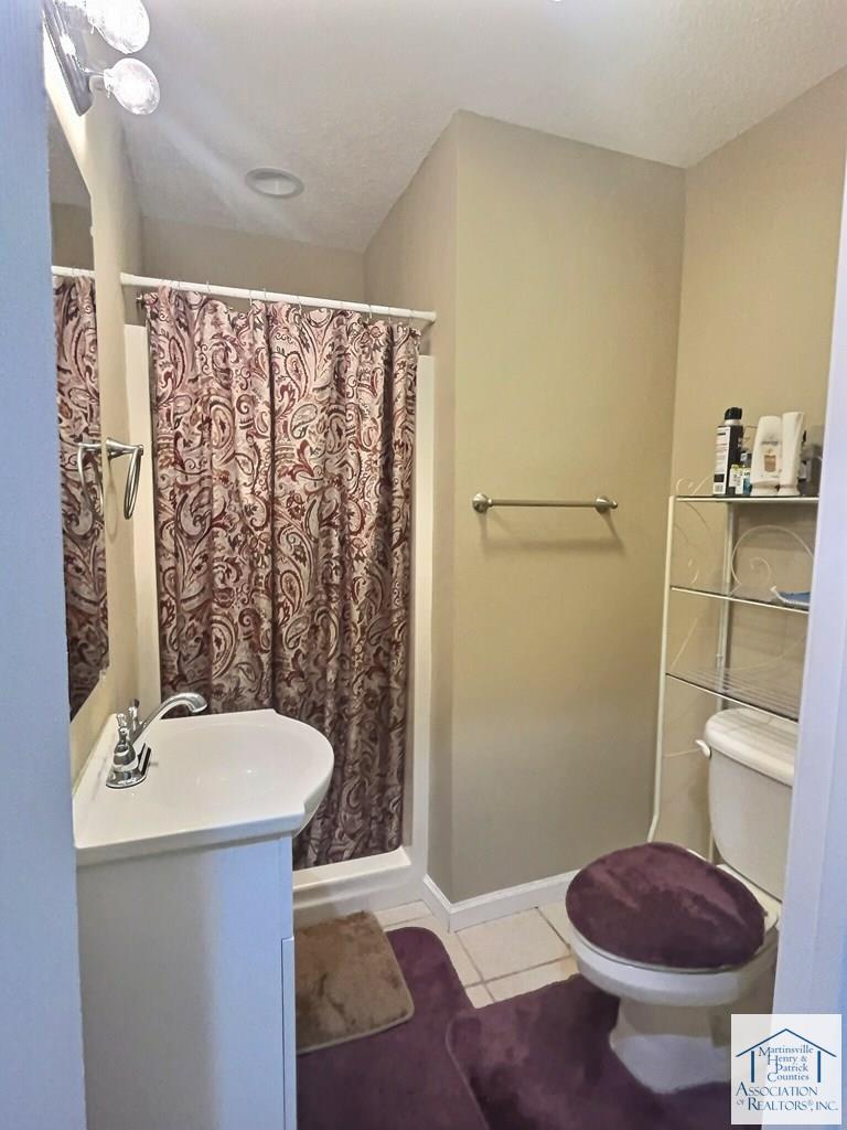 Basement Bathroom 