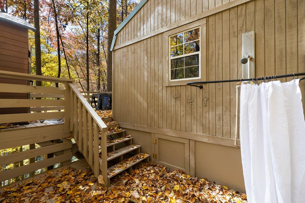 Cabin #2 new deck with cool outdoor shower!