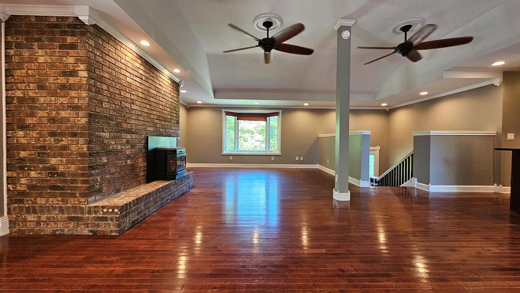 Living Room w/Brick Wood Burning Fireplace (insert