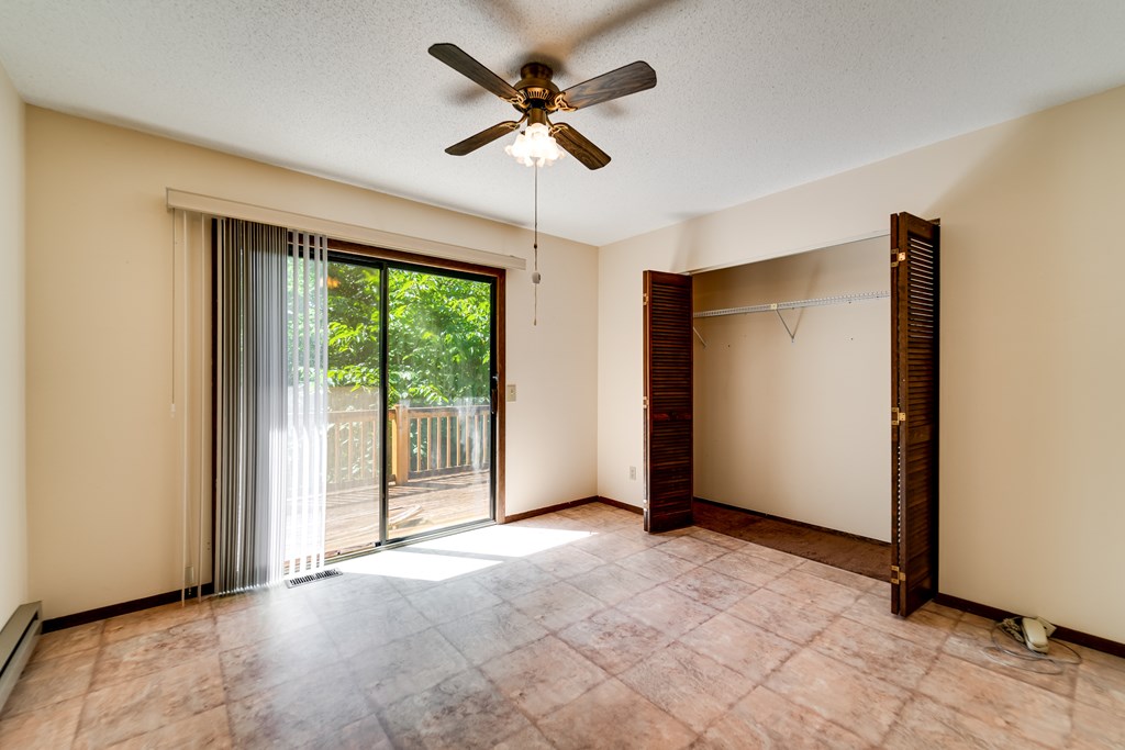 Bedroom 2 - deck access