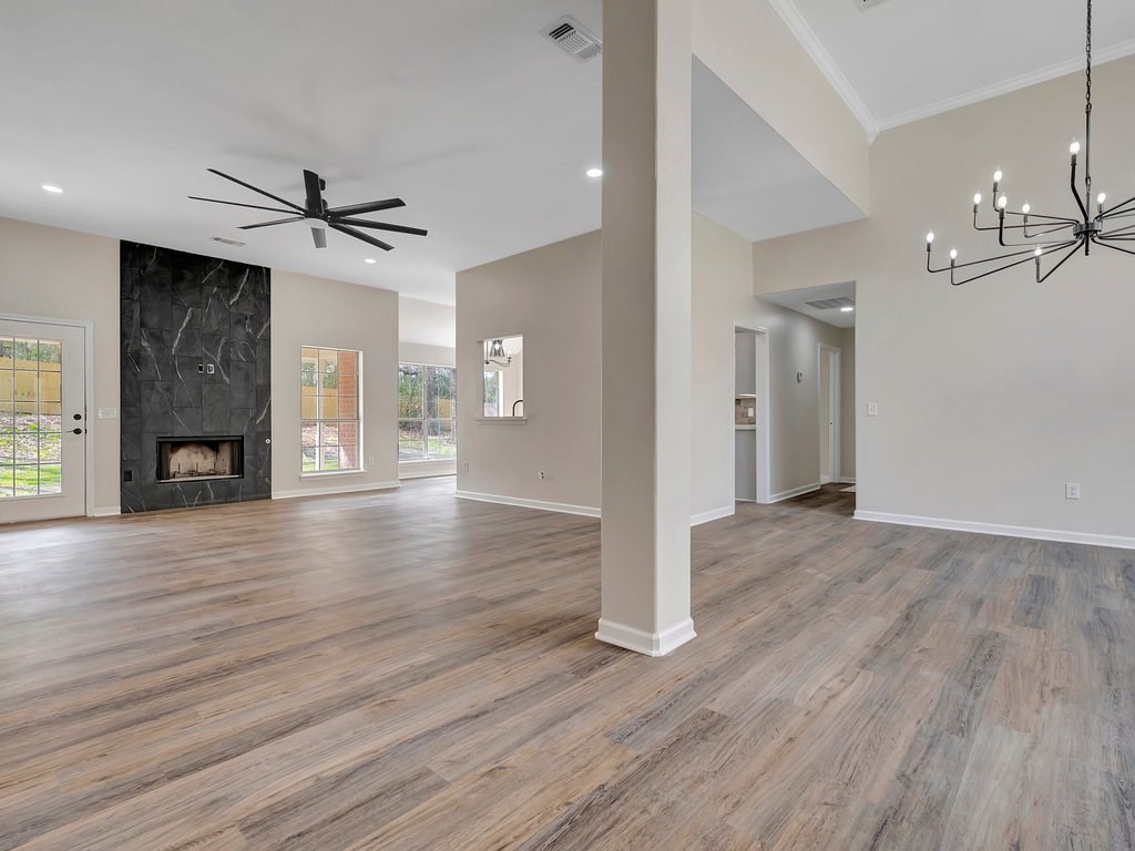 Living Room / Dining Room