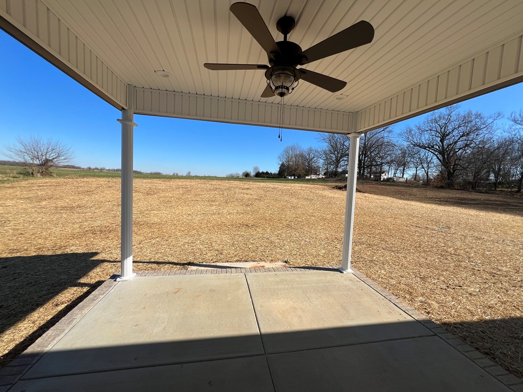 COVERED BACK PATIO