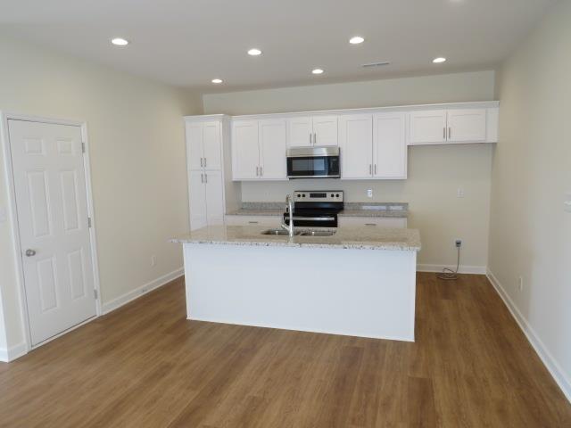 KITCHEN AND PREP ISLAND