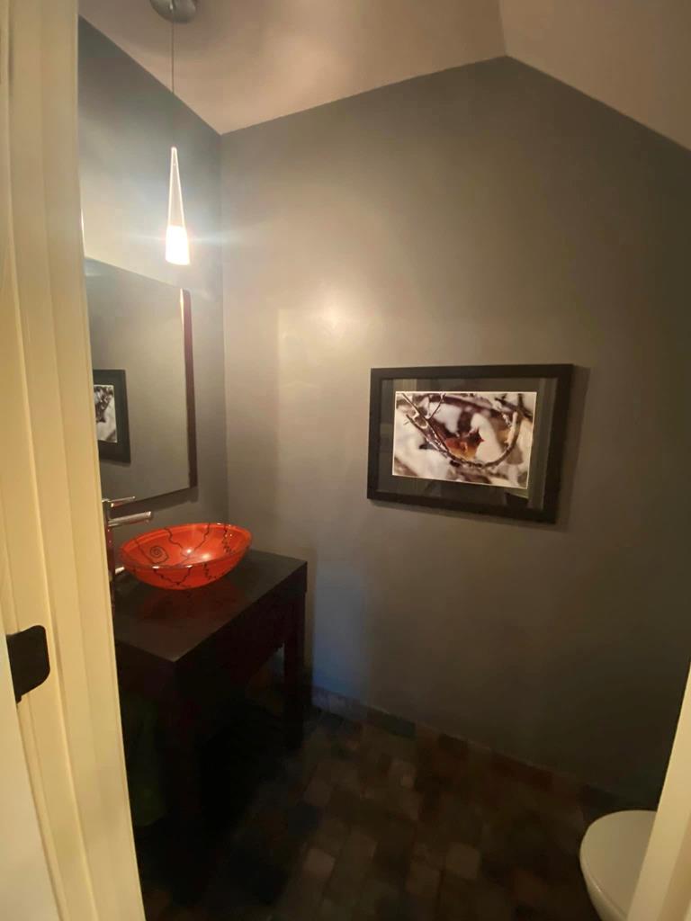 MEDIA ROOM 1/2 BATH