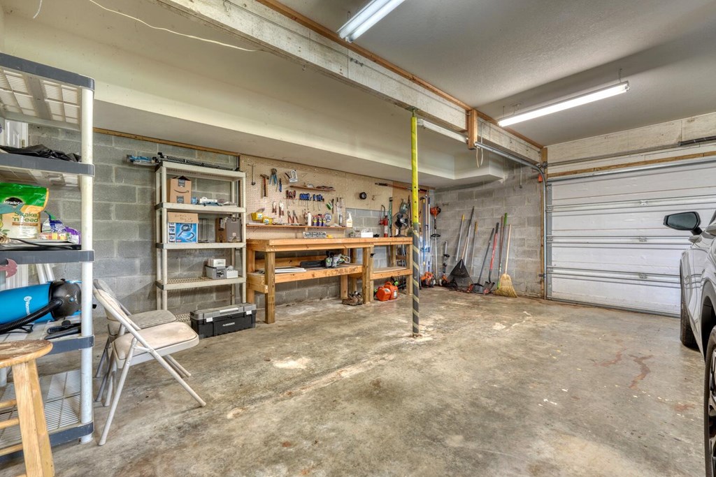 Workshop in Garage