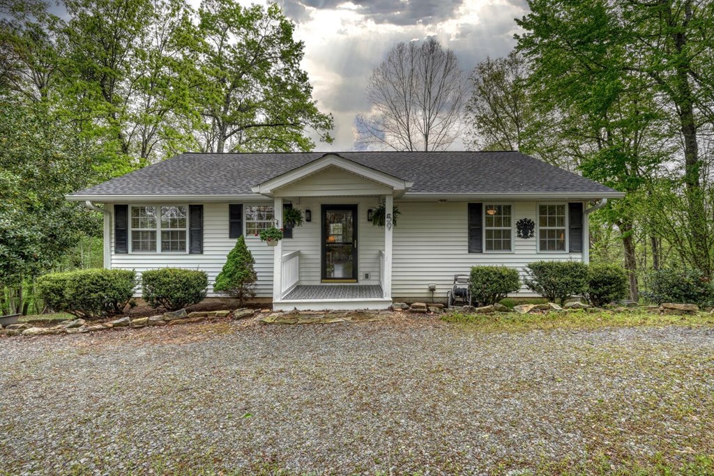 Nice Semicircular Driveway