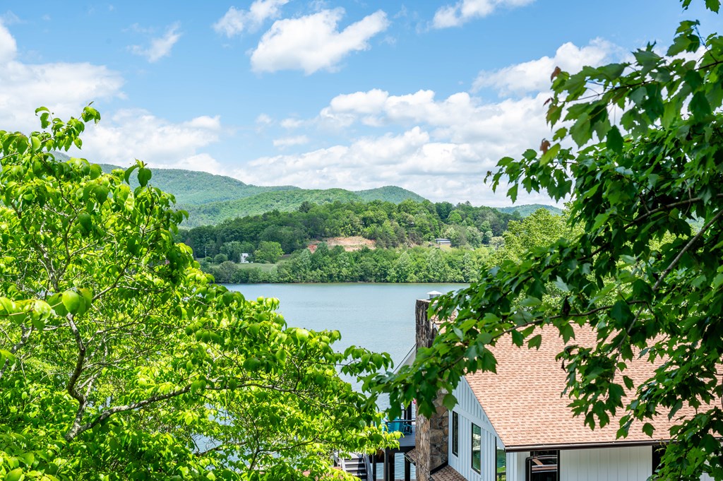 Beautiful Lake Chatuge