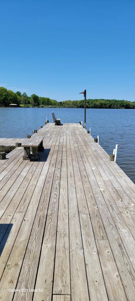 Community pier