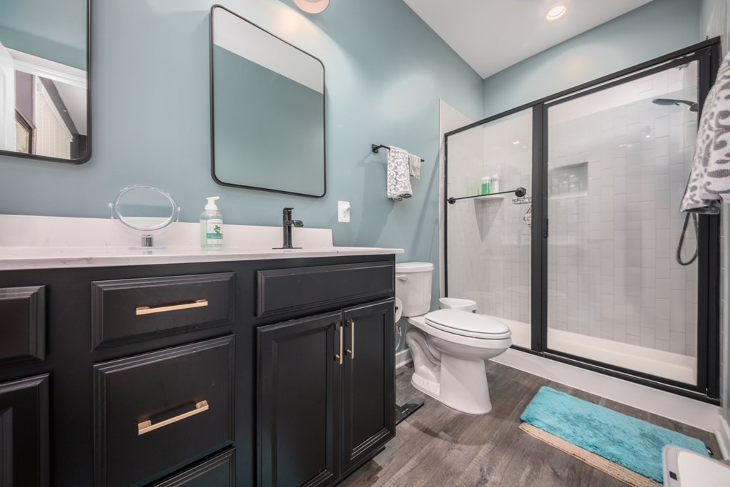 Primary bath - tiled shower with glass doors