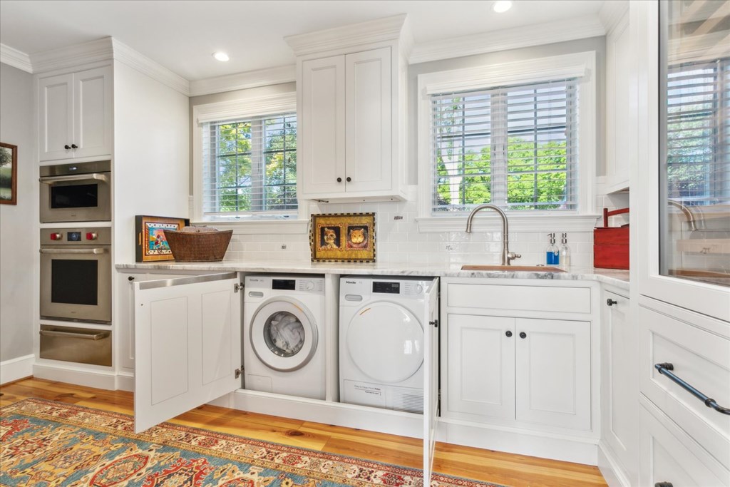 Catering Kitchen/Laundry room