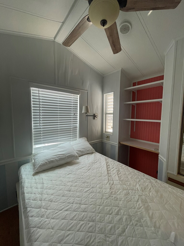 Guest bedroom 