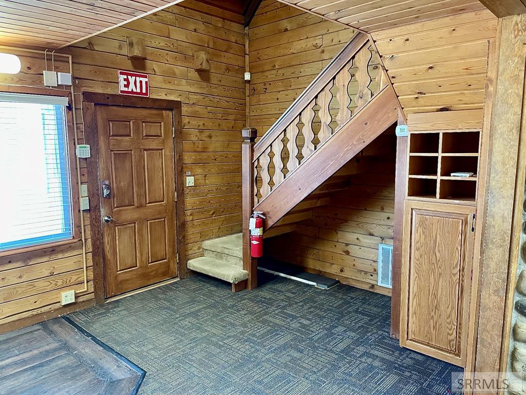 Entry way