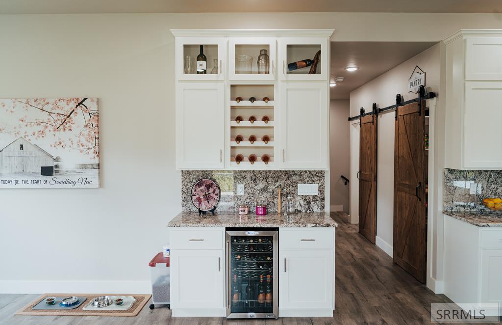 Dry Bar / Wine Fridge