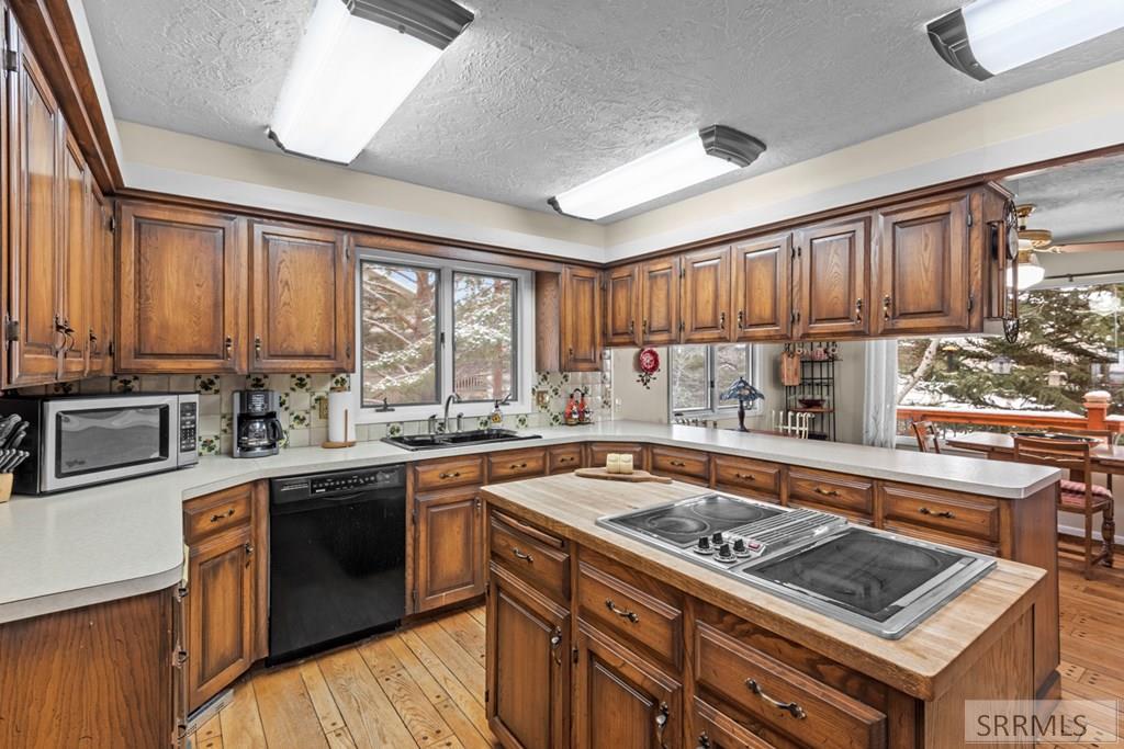 Large Open Kitchen