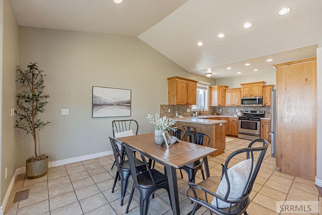 Dining Room/Area