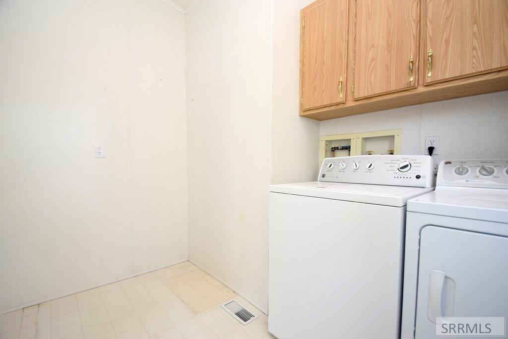 Laundry/Mud Room (washer/dryer not included)