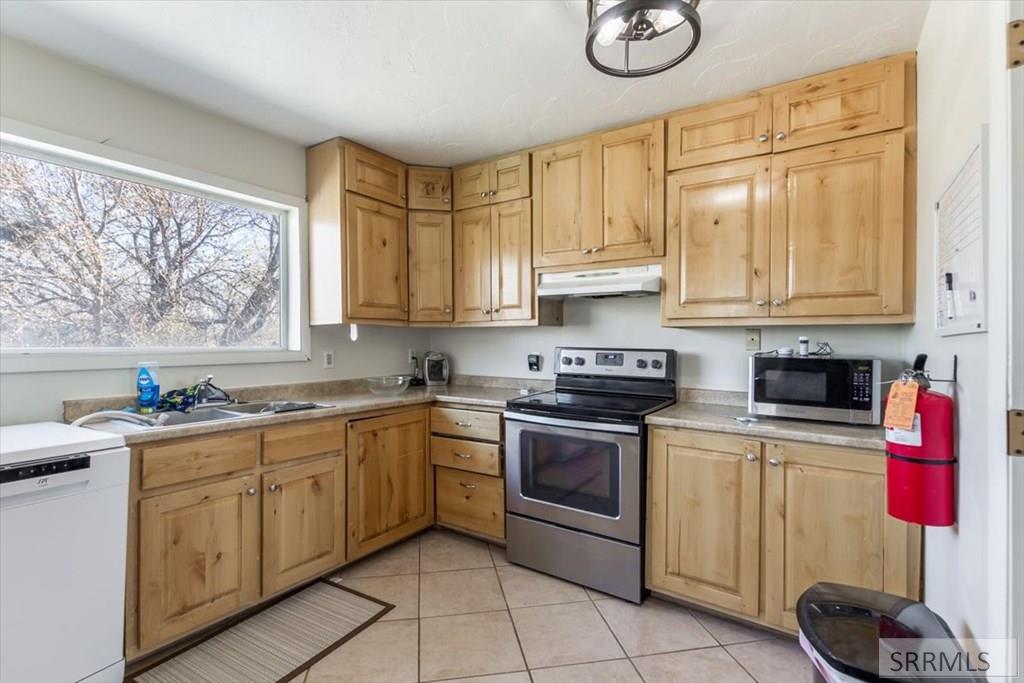 Apartment Kitchen