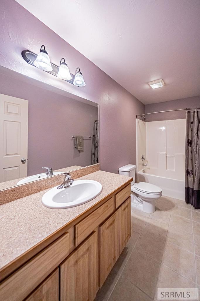 Main Bathroom