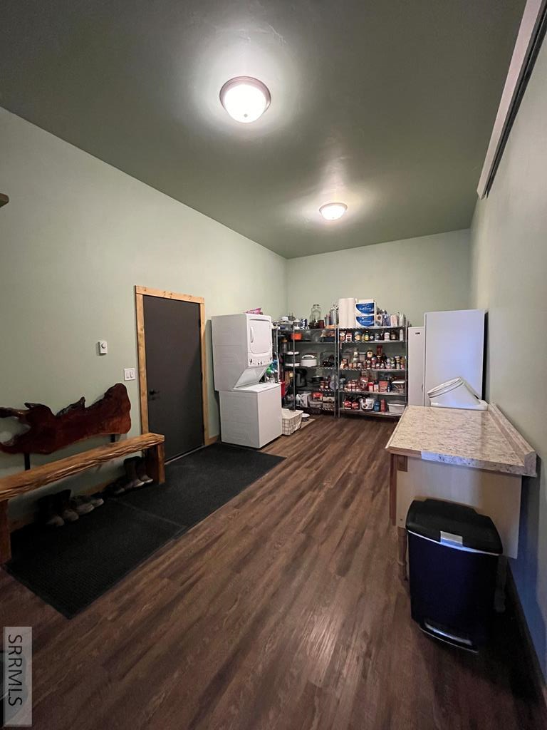 Mud/Laundry/Pantry Room