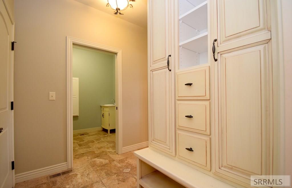 Mud Room to Laundry Room