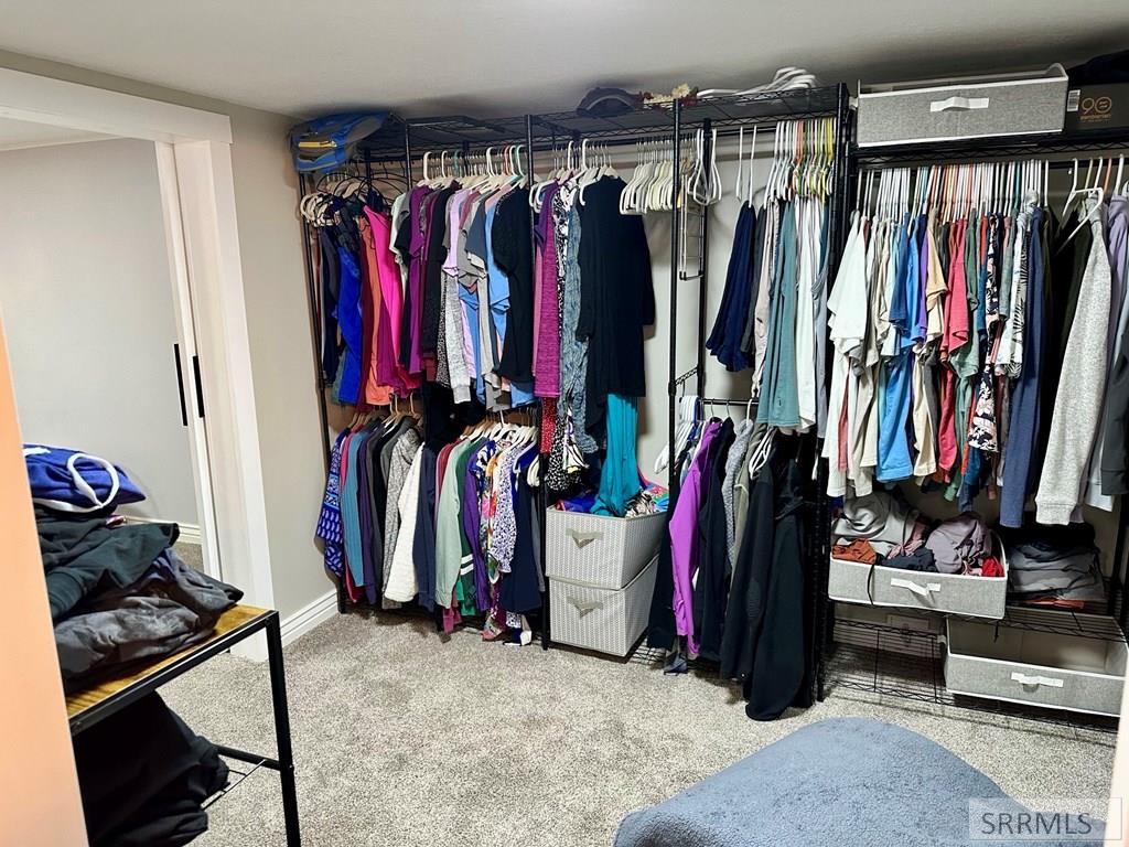 Closet Additional