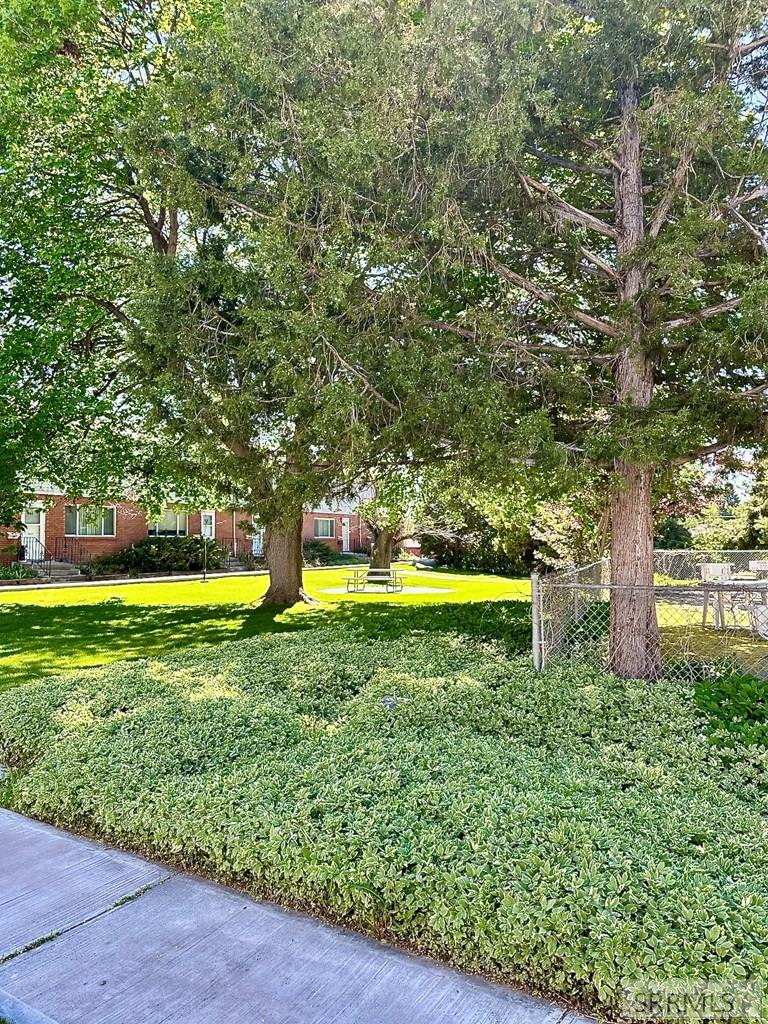 Courtyard View