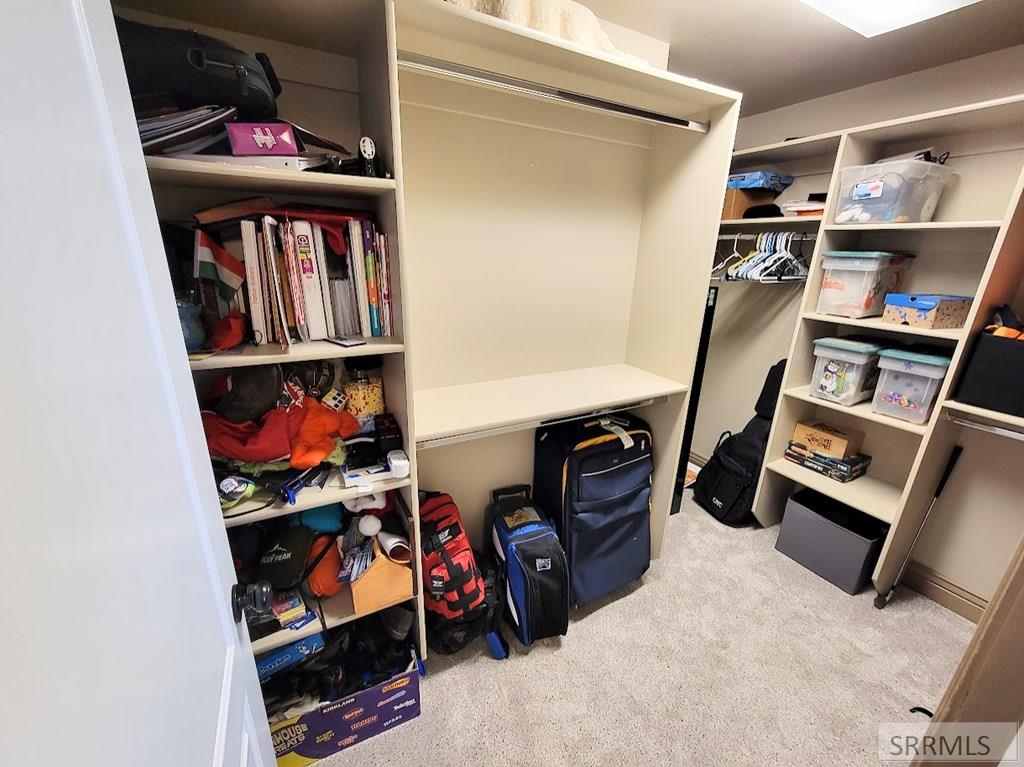 HUGE ORGANIZED CLOSET!