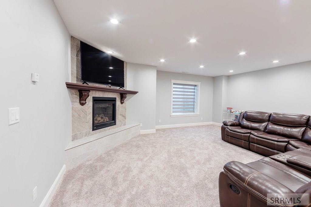 Basement Family Room 