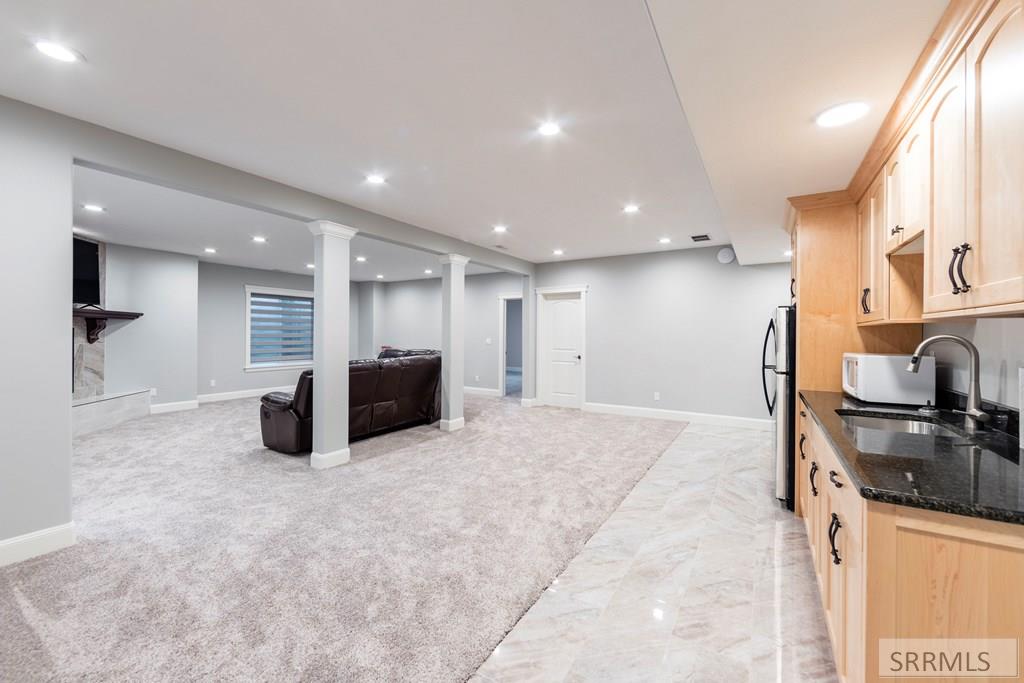 Basement Family Room 