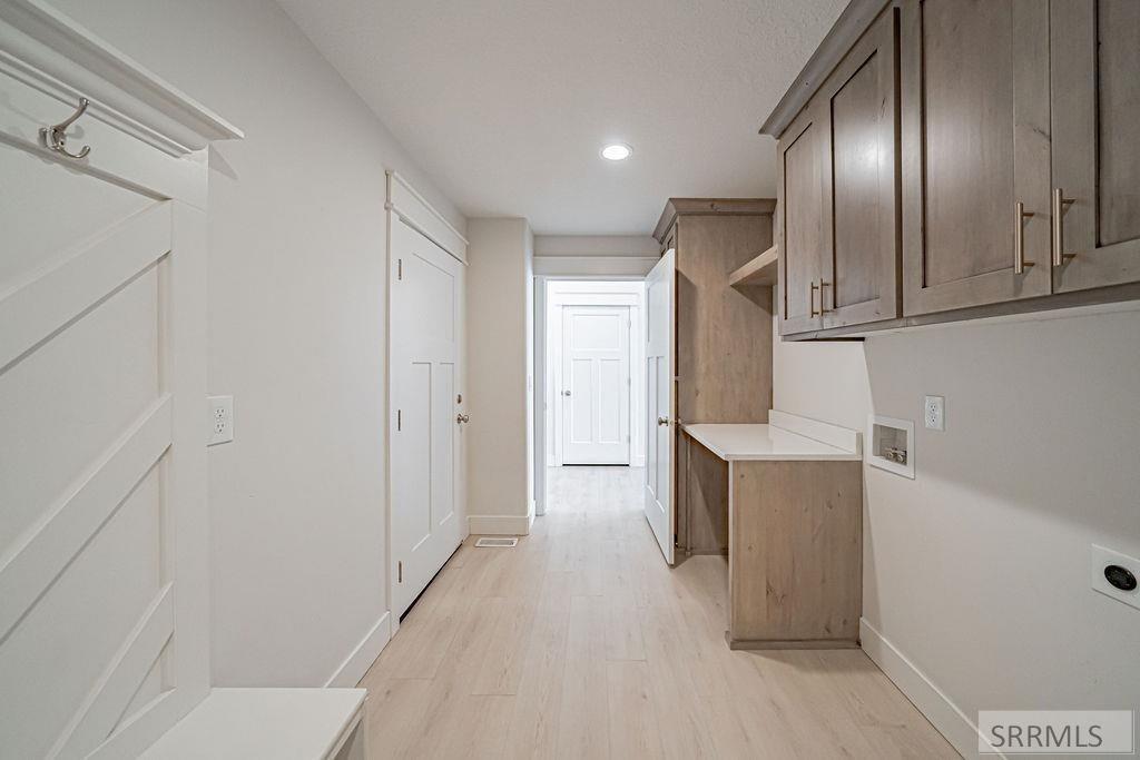 Laundry/Mud Room