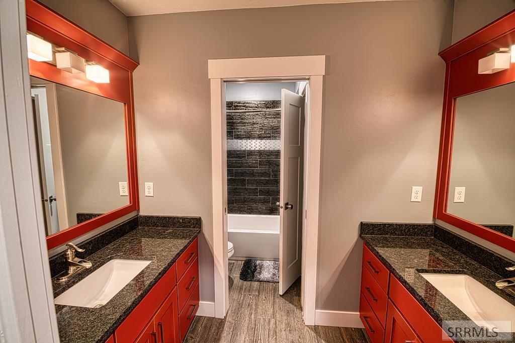 Basement Full Bath w/pocket door separating shower