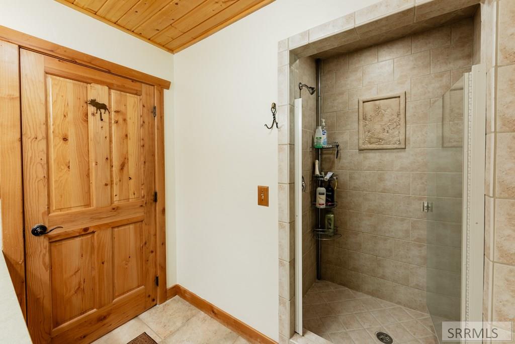 Main Floor Bathroom