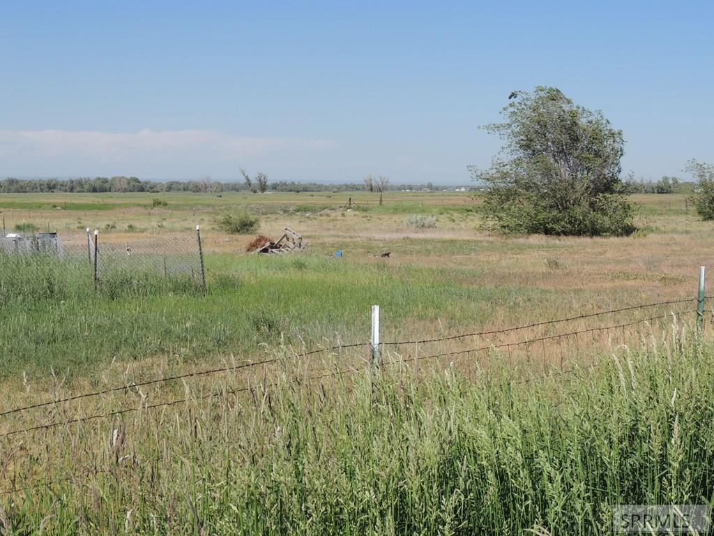 Back pasture - no irrigation water 