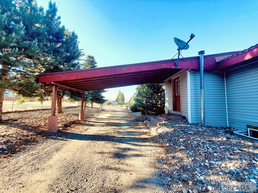 Side Carport