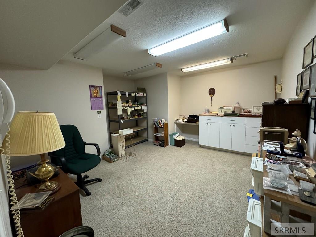 Storage/craft/office space