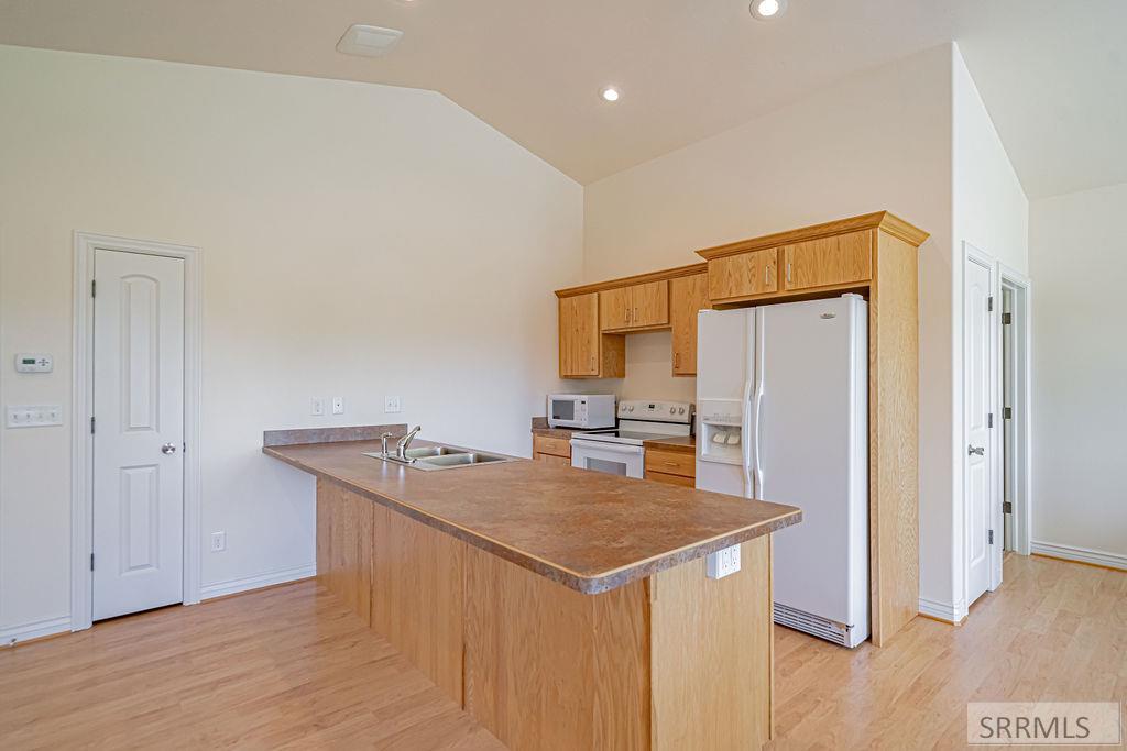 Apartment 1 - Full Kitchen - 
