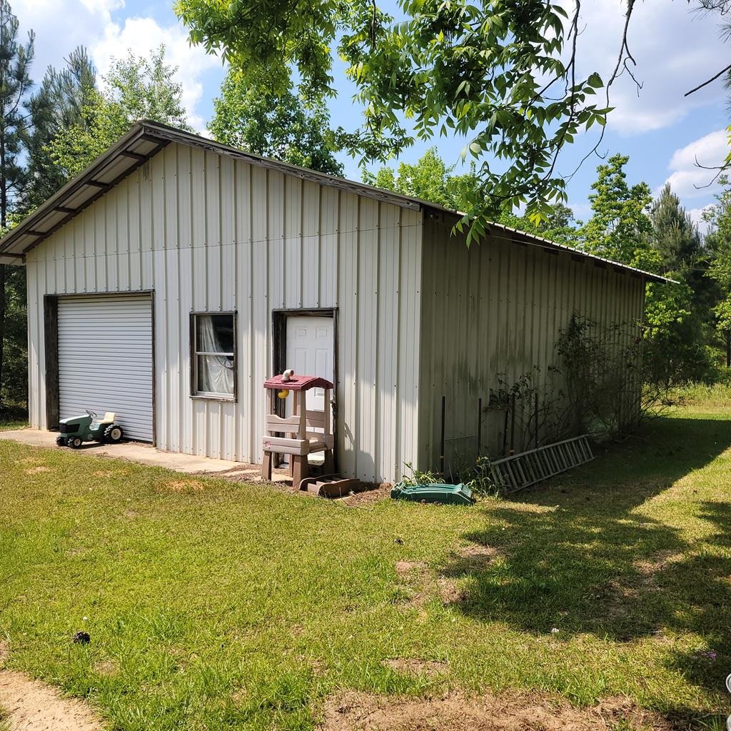 Storage building