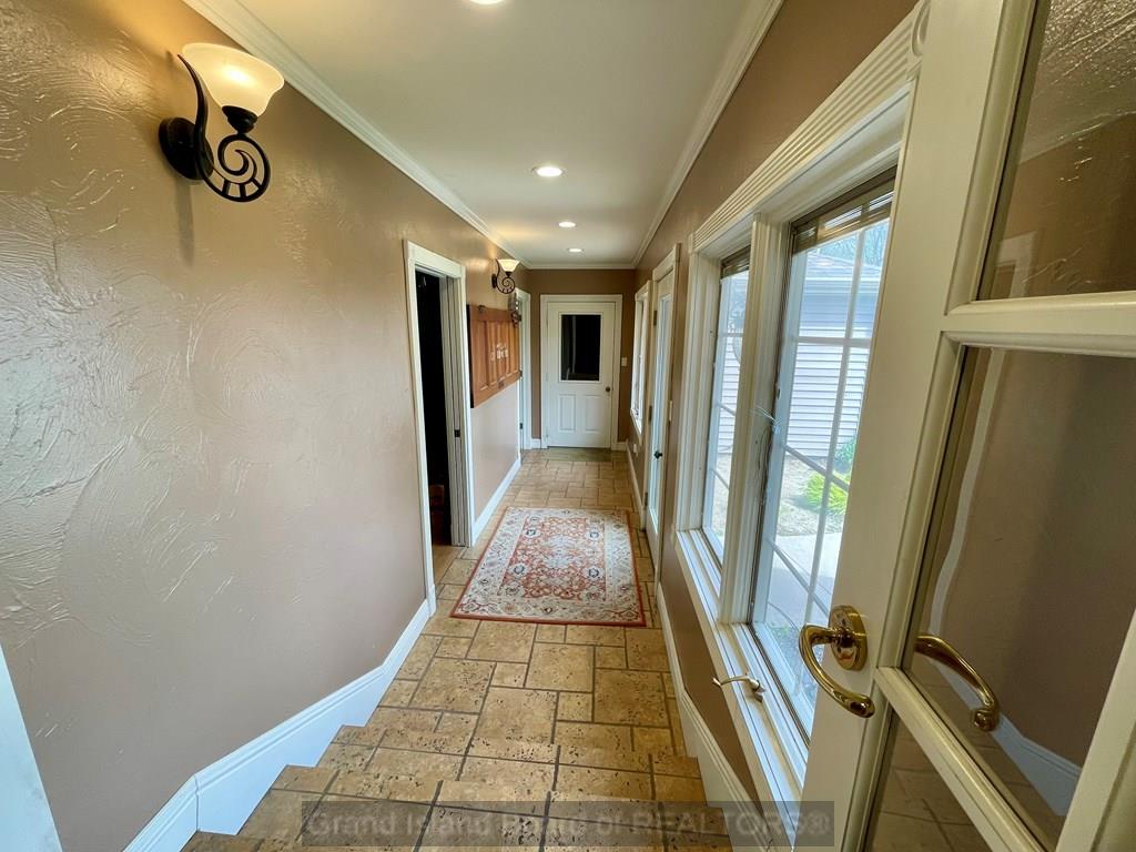 Hallway to office and mudroom