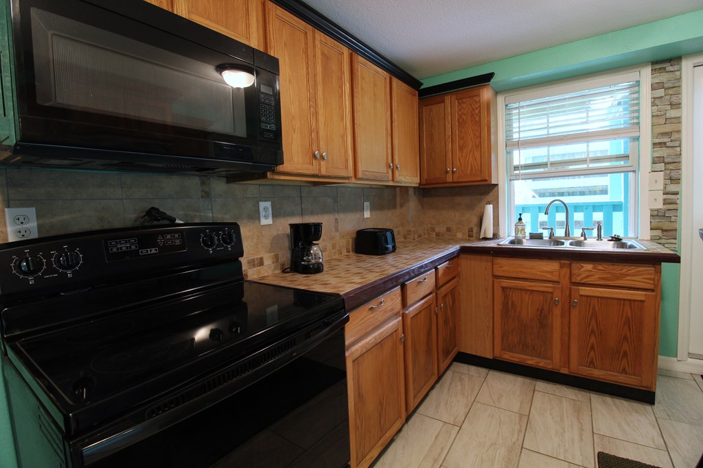 Downstairs kitchen