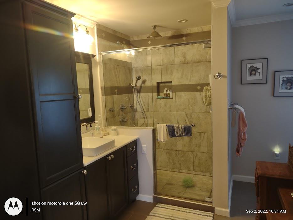 2nd Floor Walk-In Shower