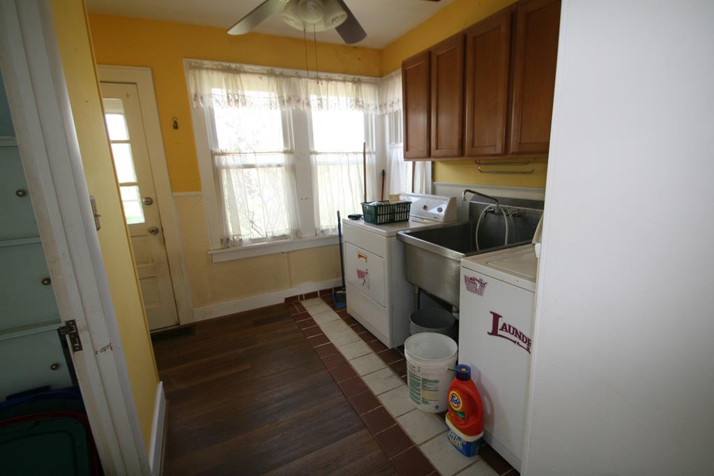 Laundry/Mudroom