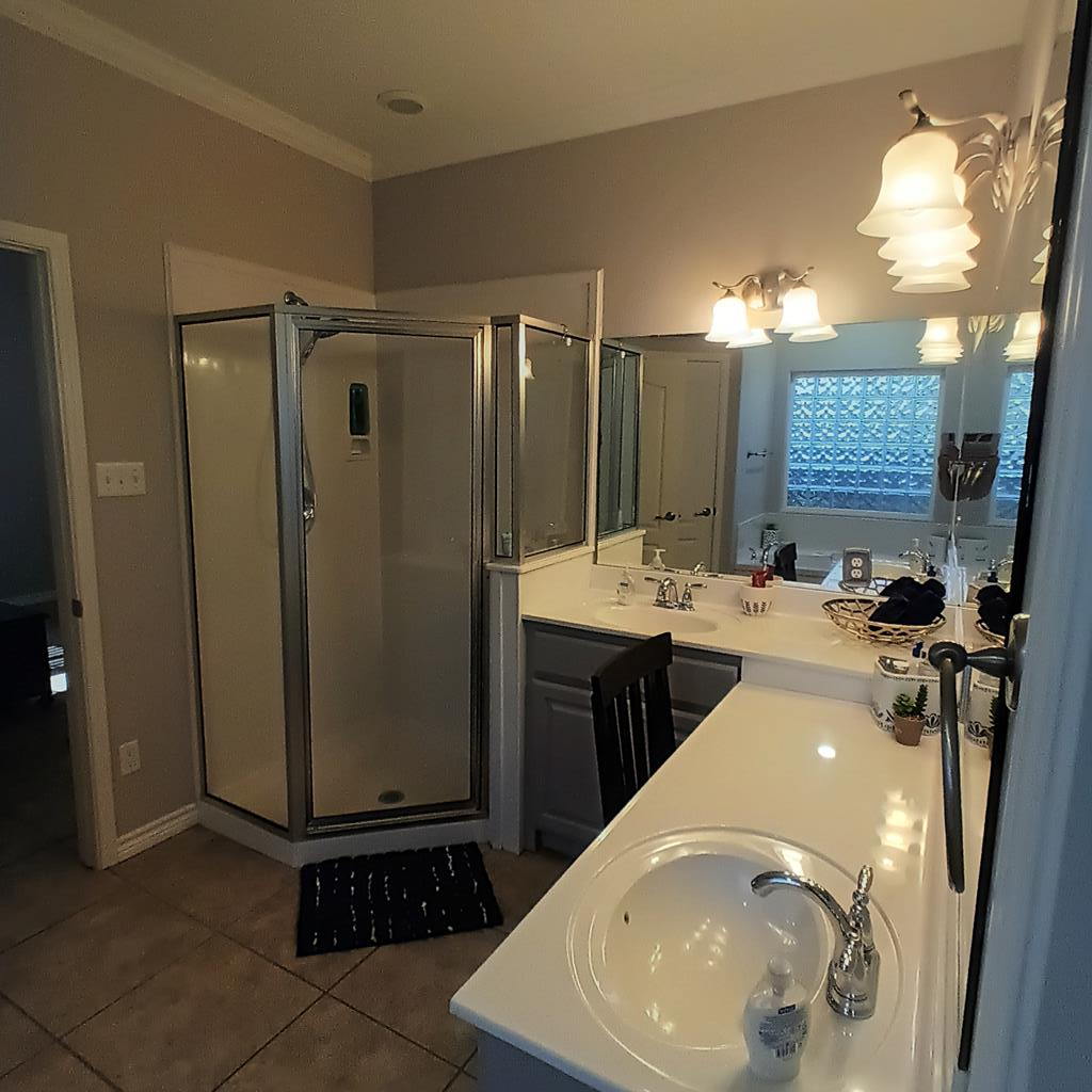 Primary Suite Bathroom